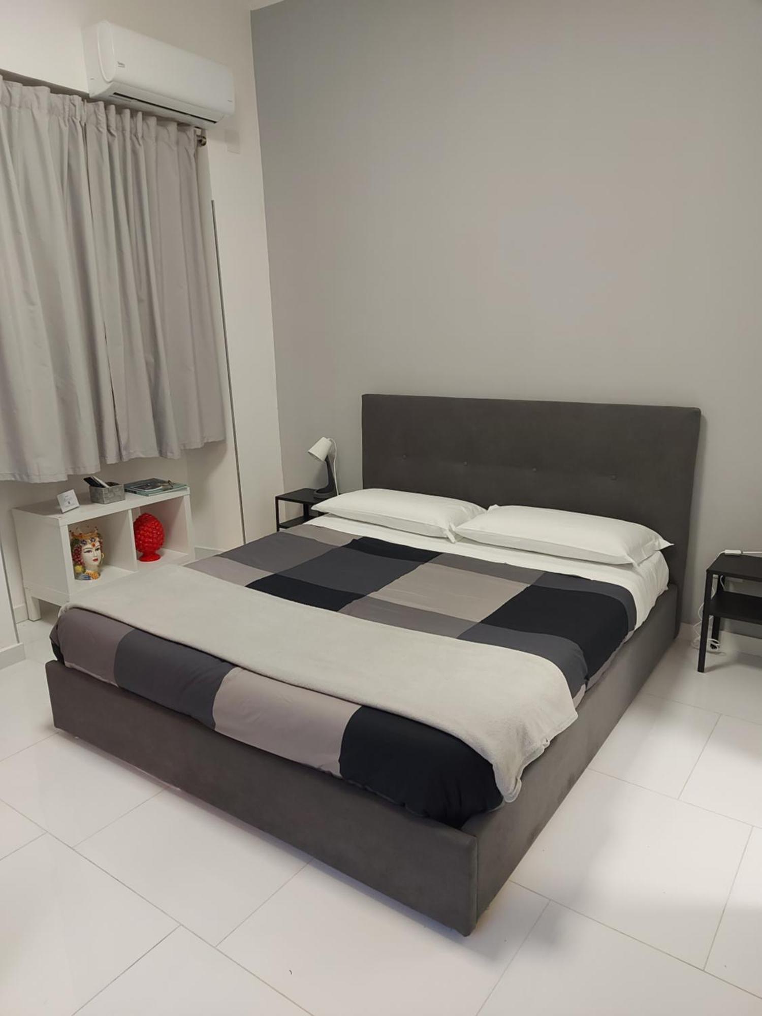 Casa Gale - House In Catania Center Apartment ภายนอก รูปภาพ